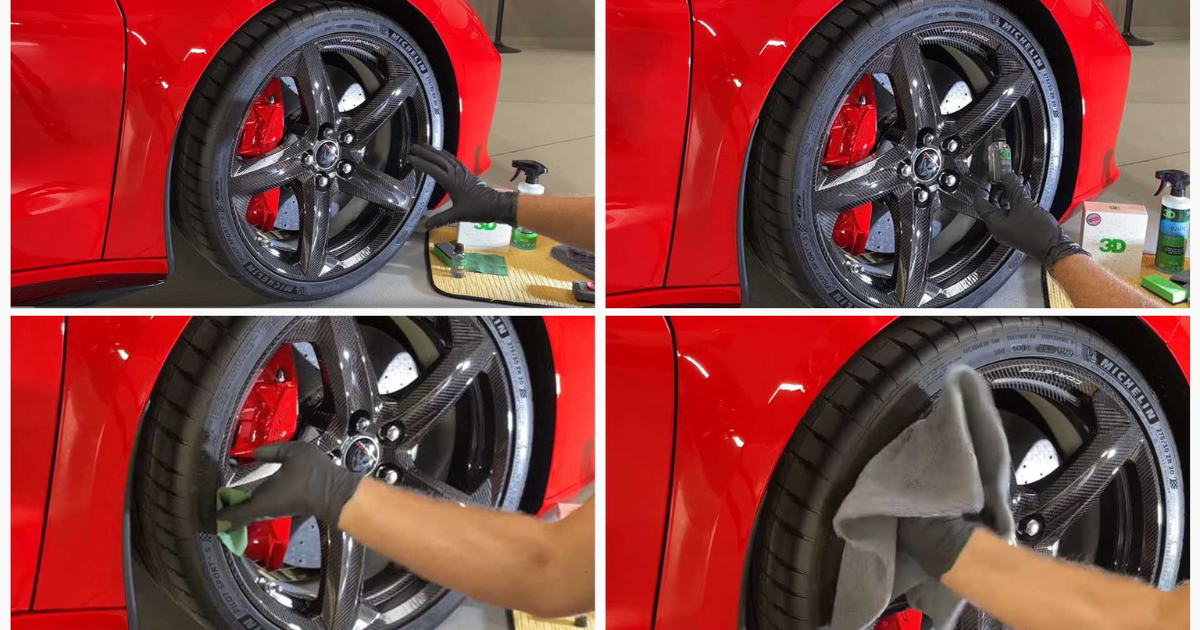 Processo correcto de limpeza de jantes em quatro passos — aplicação de produto, escovagem, enxaguamento e secagem com microfibra em jante de carro desportivo vermelho
