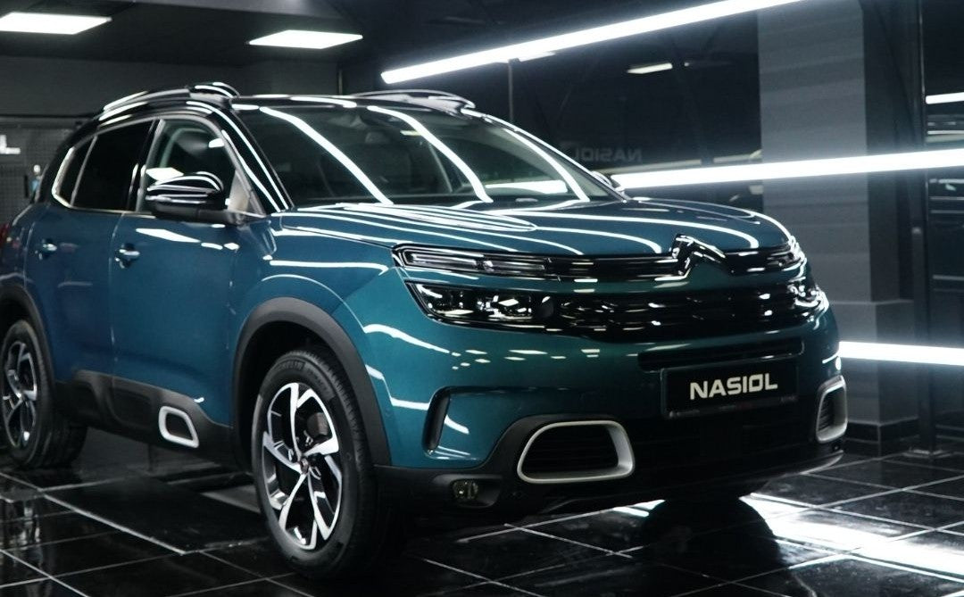 aplicacao de revestimento ceramico em carro com brilho intenso e efeito espelho guia passo a passo protecao pintura automovel Portugal e Espanha DetailDawg